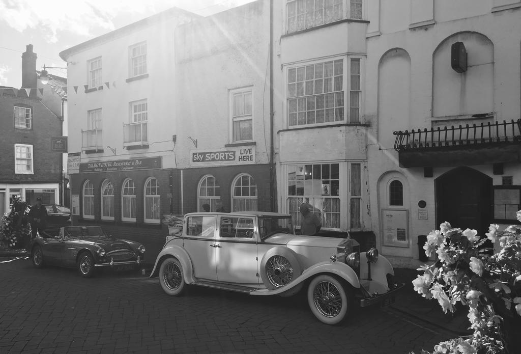 Talbot Hotel Leominster Exterior foto